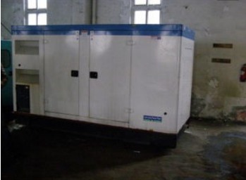 干驿镇康明斯150kw大型柴油二手发电机组